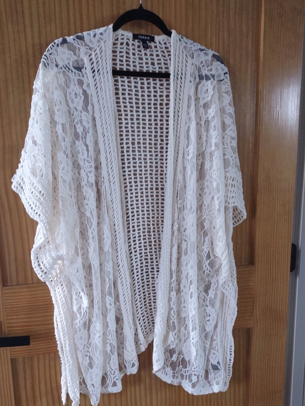 0X Torrid Ivory Crochet Lace Open-Front Kimono